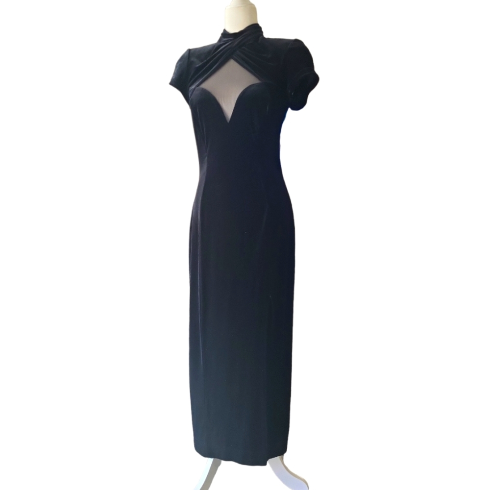 Tadashi Shoji  Rare Illusion Turtleneck Black evening gown (vintage size L)